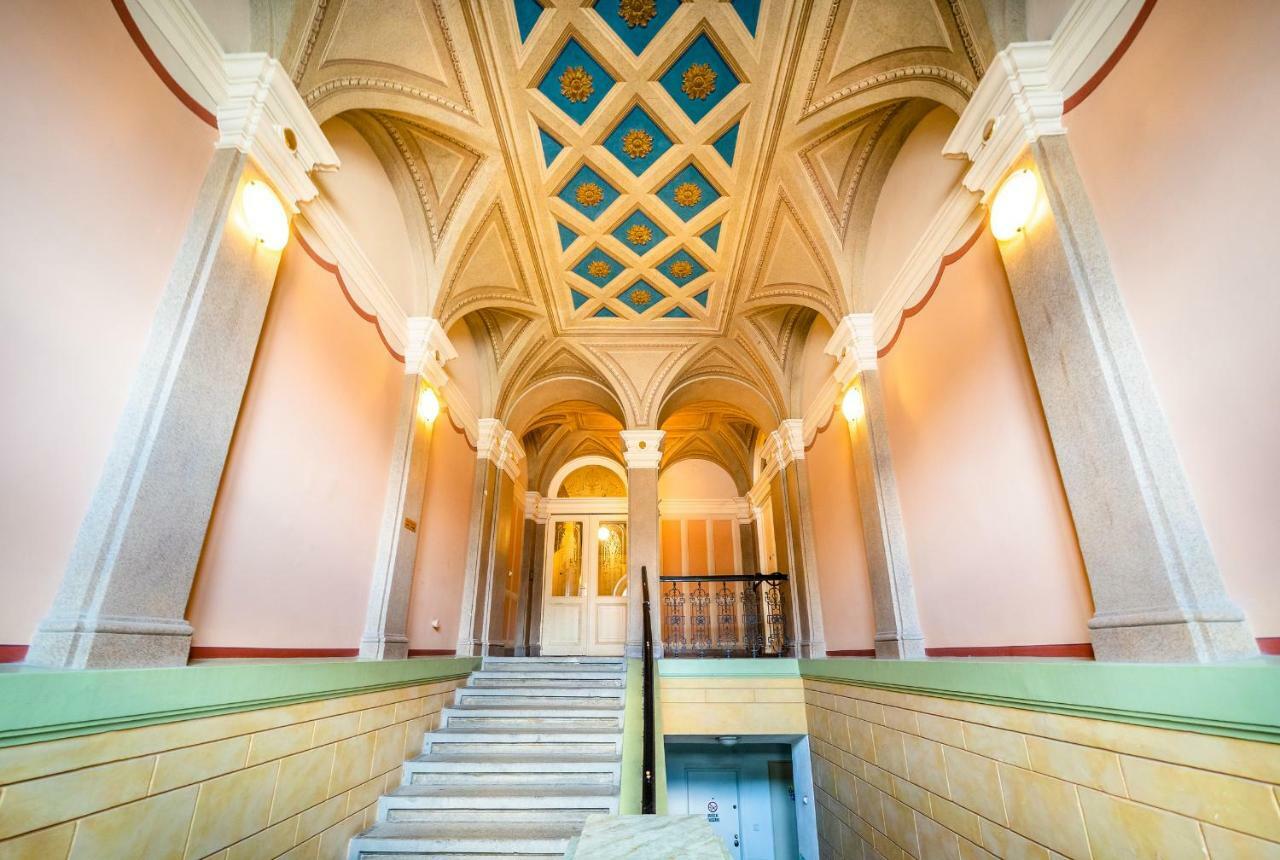 Luxurious Woodrow Wilson Apt In Prague Centre Praga Exterior foto